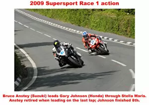 Gary Johnson Collection: 2009 Supersport Race 1 action