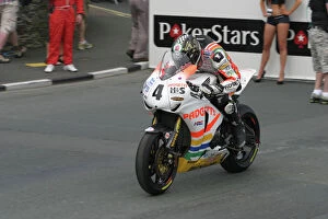 Ian Hutchinson Gallery: 2010 TT win No. 1 Ian Hutchinson (Honda) 2010 Superbike TT