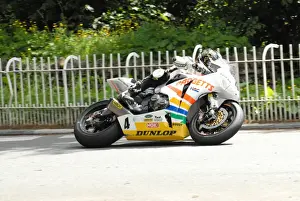 2010 TT win No. 5 Ian Hutchinson (Honda) 2010 Senior TT