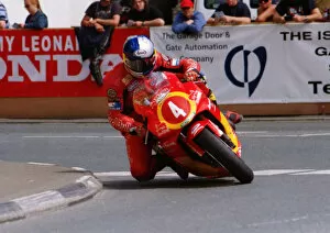 Images Dated 14th March 2019: Adrian Archibald (Red Bull Honda) 2002 Production 1000 TT