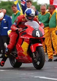 Adrian Archibald (Red Bull Honda) 2002 Production 600 TT