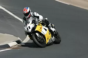 Images Dated 6th May 2022: Adrian Archibald (Suzuki) 2009 Superbike TT