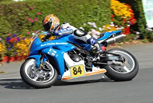 2010 Senior Manx Grand Prix Collection: Adrian Cox (Honda) 2010 Senior Manx Grand Prix