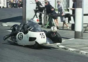 Adrian Swindells & F V Swindells (Triumph) 1967 Sidecar TT