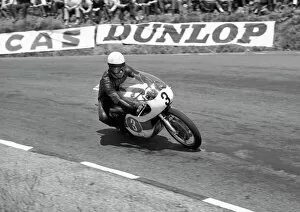 Images Dated 25th September 2013: Akiyasu Motohashi (Yamaha) 1967 Lightweight TT