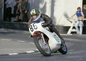 Images Dated 15th May 2022: Alan Atkins (Yamaha) 1975 Lightweight Manx Grand Prix