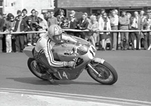 Images Dated 15th May 2020: Alan Atkins (Yamaha) 1977 Lightweight Manx Grand Prix