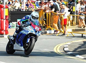 Images Dated 6th June 2016: Alan Bonner (Kawasaki) 2016 Superstock TT