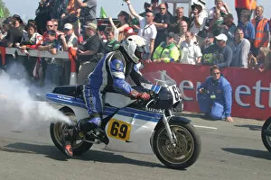 Images Dated 25th April 2022: Alan Bud Jackson (Suzuki) 2007 TT Parade Lap