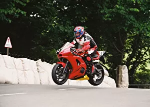 Images Dated 17th August 2018: Alan Bud Jackson (Yamaha) 2004 Production 600 TT