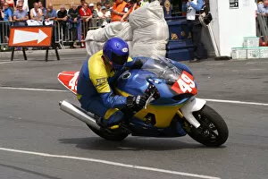 Images Dated 8th June 2004: Alan Connor (Suzuki) 2004 Production 1000 TT