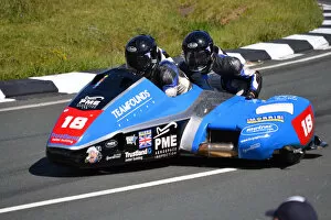Images Dated 9th June 2012: Alan Founds & Tom Peters (LCR Suzuki) 2015 Sidecar TT
