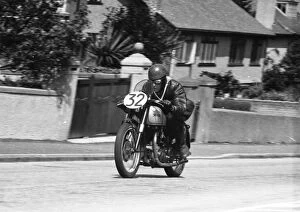 Images Dated 16th September 2011: Alan Frost on Quarter Bridge Road: 1954 Clubman Senior TT