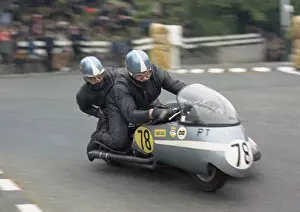 Alan Gillender & G Simpson (Triumph) 1971 750 Sidecar TT