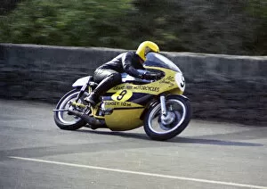 Images Dated 8th April 2022: Alan Jackson (Suzuki) 1974 Senior Manx Grand Prix