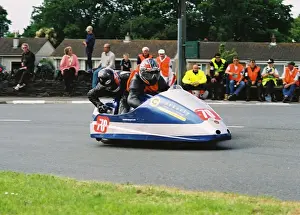 Alan Molyneux & David Beattie (Shelbourne Honda) 2004 Sidecar TT