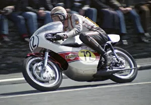 Images Dated 8th October 2020: Alan Rogers (Yamaha) 1974 Senior TT