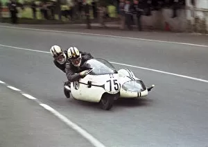 Images Dated 18th October 2019: Alan Sansum & R A King (Triumph) 1966 Sidecar TT