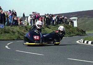 Images Dated 1st November 2016: Alan Shand & Bill Middleton (Baker Honda) 1994 Sidecar TT