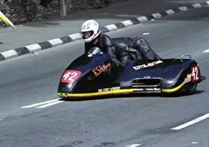 Images Dated 28th September 2013: Alan Shand & Bill Middleton (Baker Honda) 1994 Sidecar TT