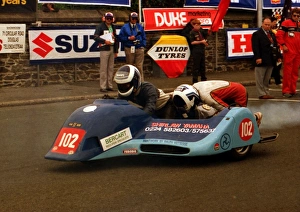 Images Dated 10th March 2018: Alan Shand & Neil Miller (Ireson Yamaha) 1988 Sidecar TT