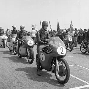 Images Dated 23rd November 2015: Alan Shepherd (Matchless) & Gary Hocking (MV) 1962 Senior TT