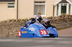 Alan Warner & Tony Wilde (Ireson Kawasaki) 2004 Sidecar TT