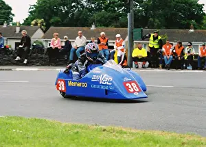 Alan Warner & Tony Wilde (Ireson Kawasaki) 2004 Sidecar TT