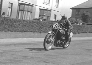 Images Dated 11th August 2016: Albert Jones (Norton) 1952 Junior TT