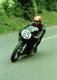 Images Dated 6th September 2019: Alec Swallow (Velocette) 1980 Senior Manx Grand Prix