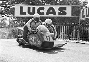 Images Dated 25th February 2022: Alex Campbell & Jim Pearson (Yamaha) 1975 750 Sidecar TT