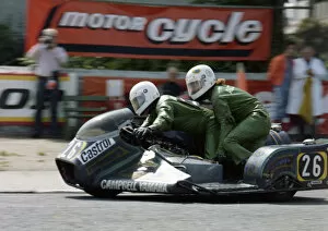 Images Dated 23rd December 2019: Alex Campbell & Russell Campbell (Yamaha) 1976 500 Sidecar TT