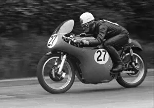 Images Dated 8th October 2018: Alistair King (AJS) 1959 Junior Formula One TT