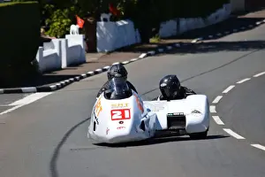 Allan Schofield & Steve Thomas (DDM) 2019 Sidecar TT