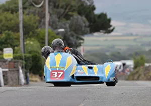 Images Dated 2nd August 2022: Alun Thomas & Kenny Cole (Ireson Honda) 2022 Southern 100