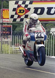 Images Dated 13th January 2022: Anders Andersson (Suzuki) 1987 Formula One TT