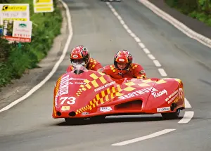 Andrew Couper & Alan Robertson (Baker Yamaha) 2004 Sidecar TT