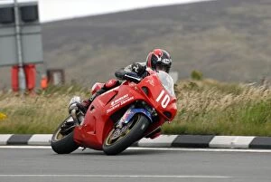 Images Dated 26th August 2007: Andrew Courtney (Suzuki) 2007 Newcomers Manx Grand Prix