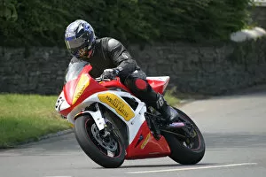 Images Dated 30th September 2019: Andrew Marsden (Yamaha) 2007 Superbike TT