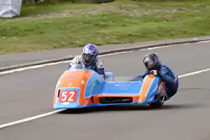 Andy King & Colin Borland (Ireson Kawasaki) 2004 Sidecar TT