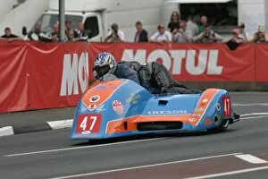 Andy King Gallery: Andy King & Kenny Cole (Ireson) 2011 Sidecar TT