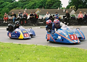 Andy Kinsella & Tim Dixon (Ireson Honda) & Tony Elmer & Darren Marshall (Ireson Yamaha) 2004 Sidecar TT