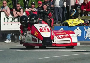 Images Dated 12th June 2022: Andy Laidlow & Darren Dodgson (Baker Yamaha) 1999 Sidecar TT