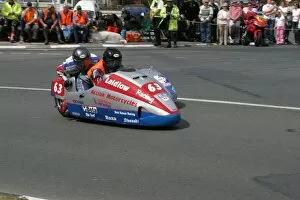 Images Dated 9th June 2004: Andy Laidlow & Helen Sutherland (Baker Yamaha) 2004 Sidecar TT