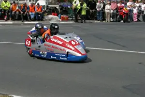 Andy Laidlow & Helen Sutherland (Baker Yamaha) 2004 Sidecar TT