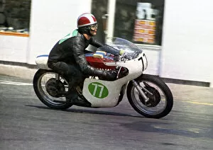 Images Dated 31st March 2023: Andy Manship Yamaha 1969 Lightweight TT