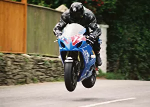 Images Dated 8th August 2018: Andy Wallace (Suzuki) 2004 Production 1000 TT