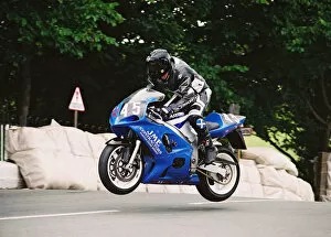 Images Dated 8th August 2018: Andy Wallace (Suzuki) 2004 Production 600 TT