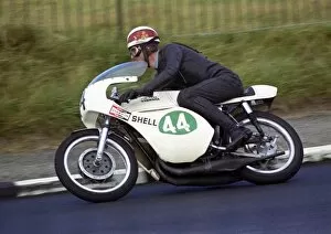 Images Dated 13th December 2016: Anthony Pink (Pink Yamaha) 1970 Lightweight Manx Grand Prix