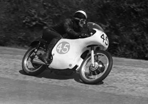 Images Dated 17th October 2018: Arthur Wheeler (AJS) 1959 Junior TT